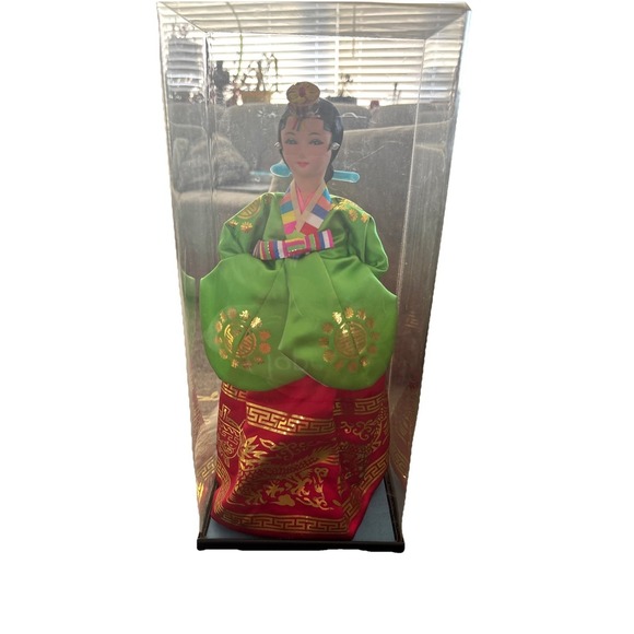 Other - VINTAGE KOREAN DOLL WITH CASE GREEN/RED/MULTI-COLORED ATTIRE Rare